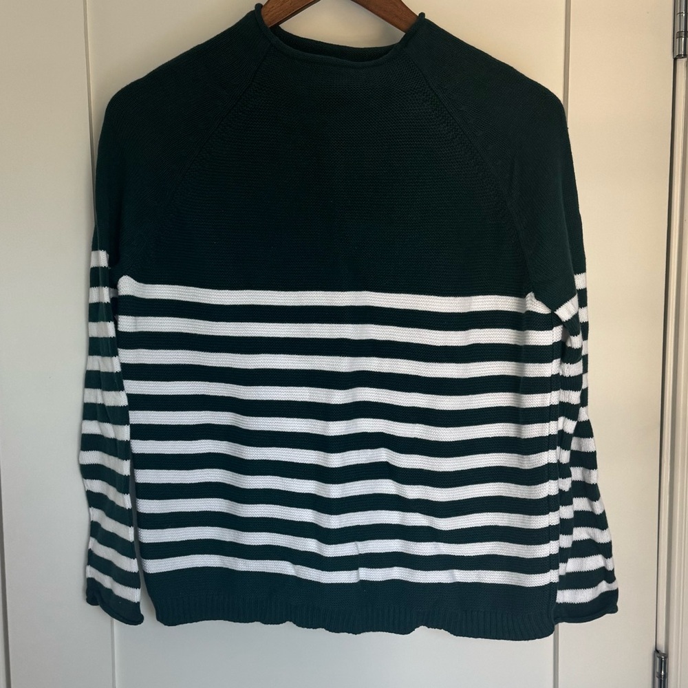 Alice Walk The Cotton Mockneck in Stripe, Emerald Green, White - Picture 11 of 12